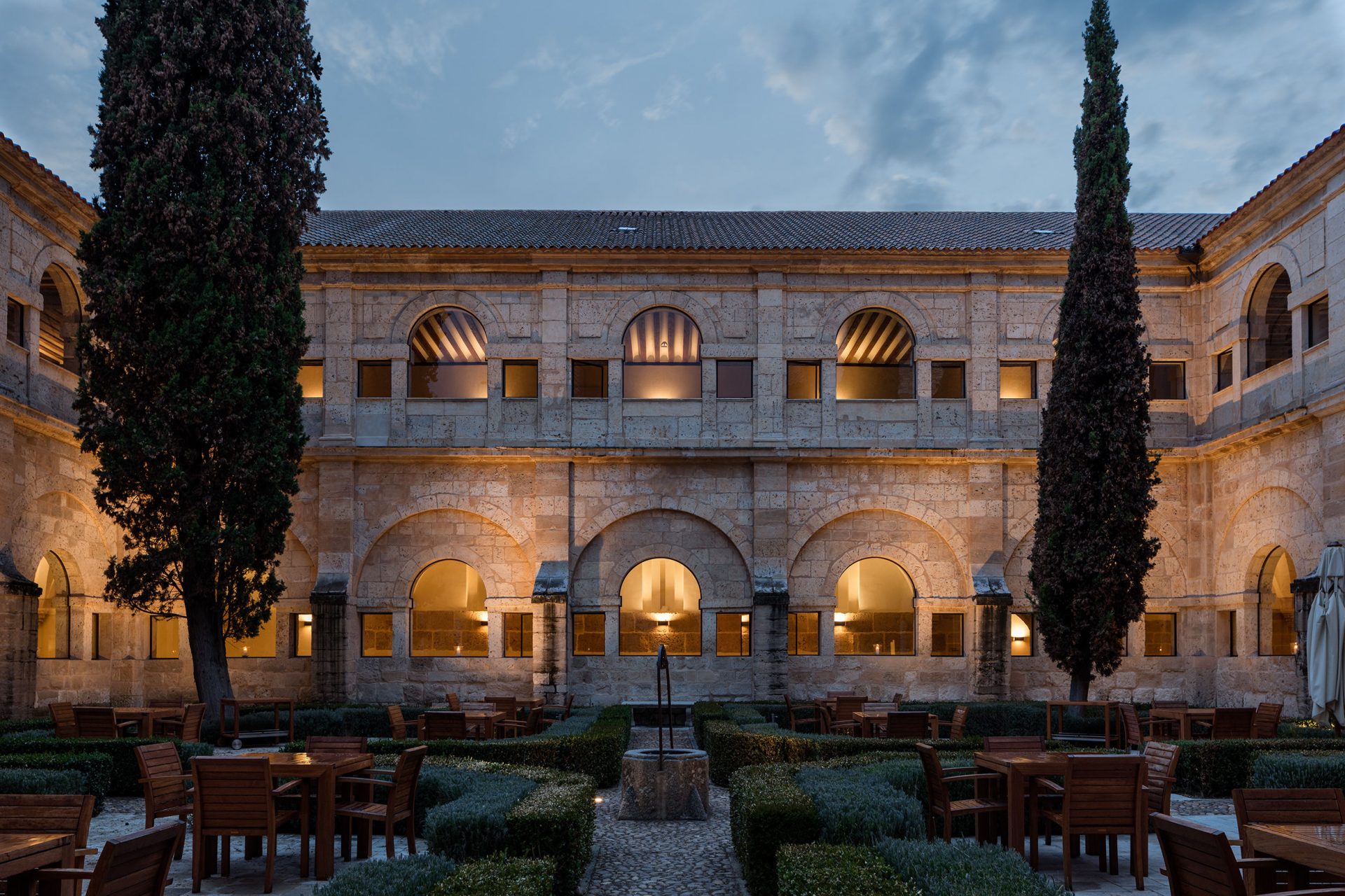 Hotel Spa Abadia Retuerta Ledomaine Licht Kunst Licht AG
